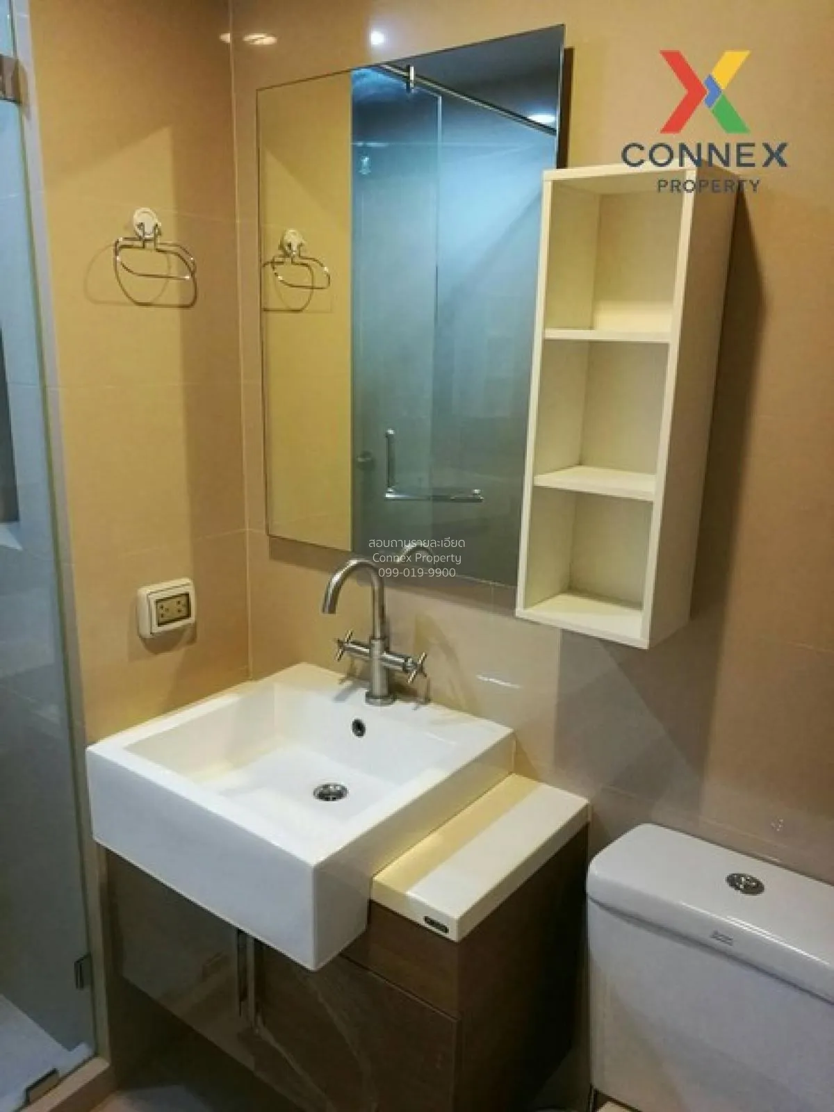 FOR RENT condo , Hive Sukhumvit 65 , Duplex , high floor , BTS-Ek