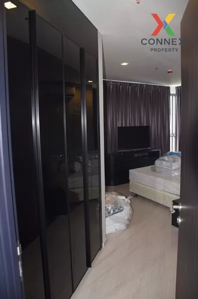 FOR RENT condo , RHYTHM Sukhumvit 44/1 , Duplex , high floor , BT 4