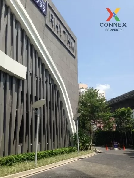 FOR RENT condo , RHYTHM Sukhumvit 44/1 , Duplex , high floor , BT