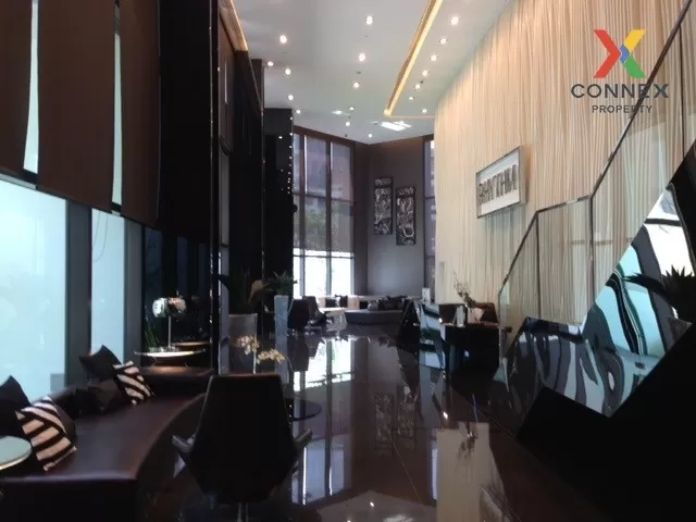 FOR RENT condo , RHYTHM Sukhumvit 44/1 , Duplex , high floor , BT