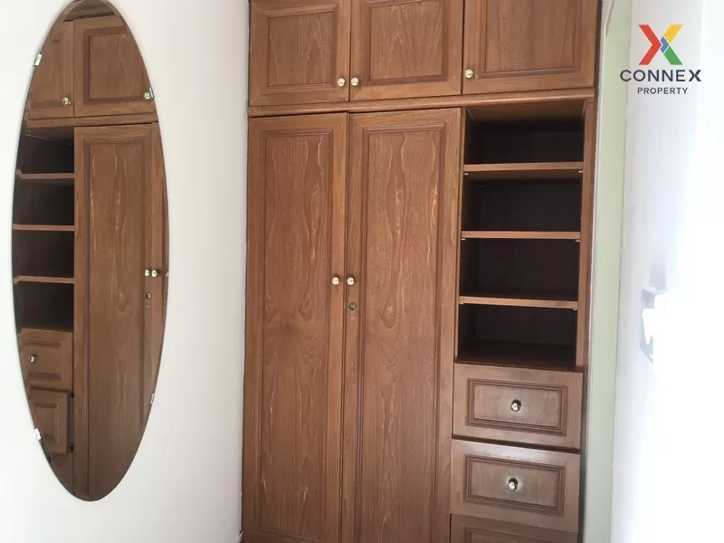 FOR RENT condo , The Royal Place 2 , Duplex , high floor , BTS-Ra