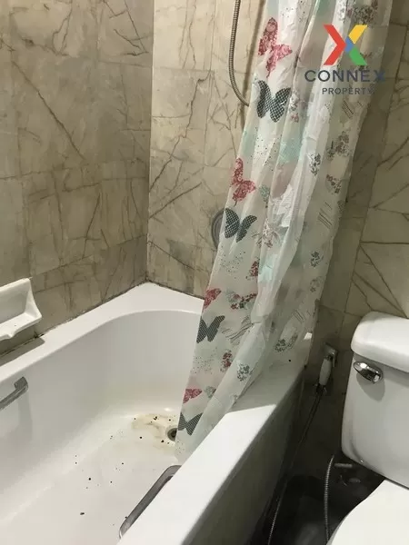 FOR RENT condo , The Royal Place 2 , Duplex , high floor , BTS-Ra 4