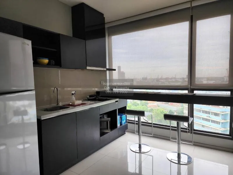 FOR RENT condo , RHYTHM Sukhumvit 44/1 , Duplex , high floor , BT 3