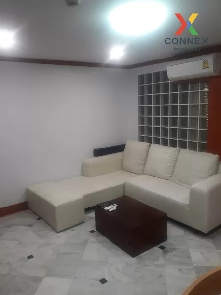 FOR RENT condo , Supalai Place Sukhumvit 39 , Duplex , high floor 2