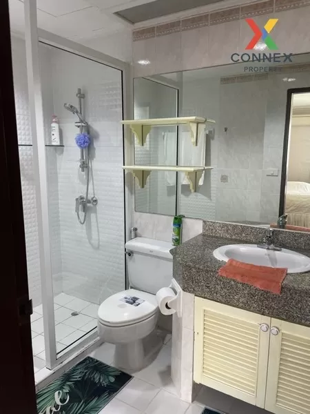 FOR RENT condo , Sukhumvit Park Condo , Duplex , wide frontage , 