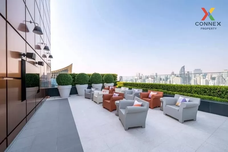 FOR RENT condo , Khun By Yoo , Duplex , high floor , BTS-Thong Lo