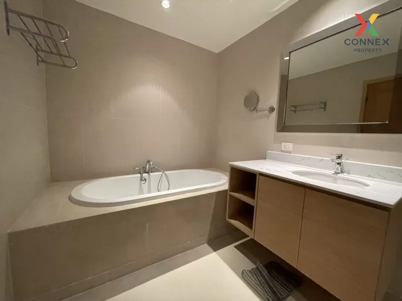 เช่า คอนโด ชั้นสูง The Empire Place BTS-ช่องนนทรี นราธิวาสราชนคริ