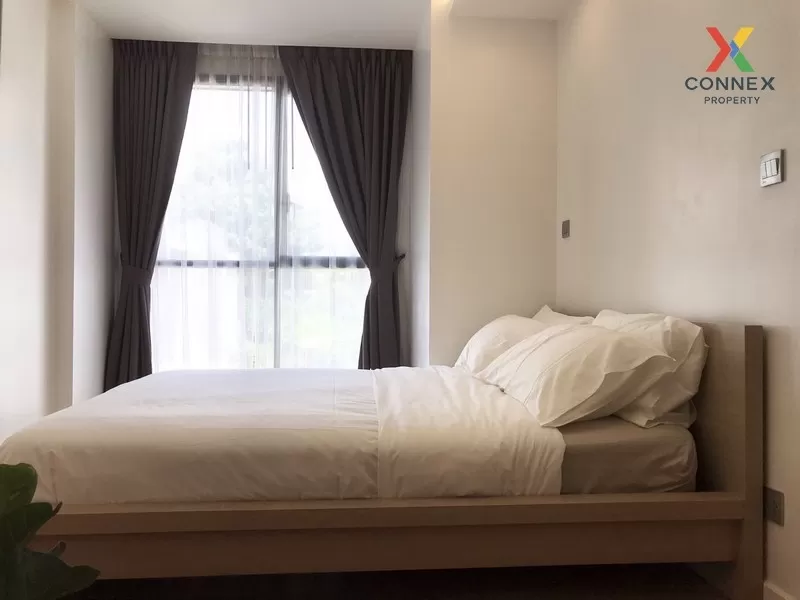 FOR RENT condo , Via Botani , Duplex , high floor , BTS-Phrom Pho 1