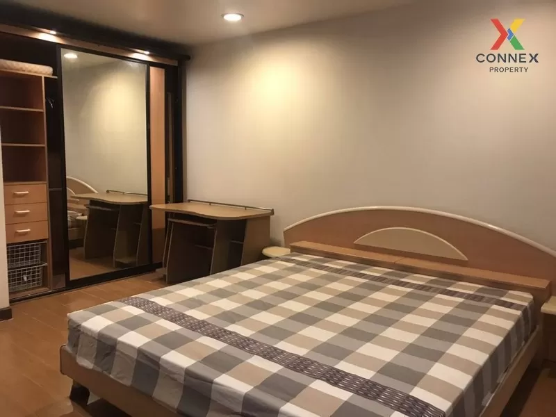 FOR SALE condo , Waterford Diamond 30/1 , Duplex , corner unit ,  4