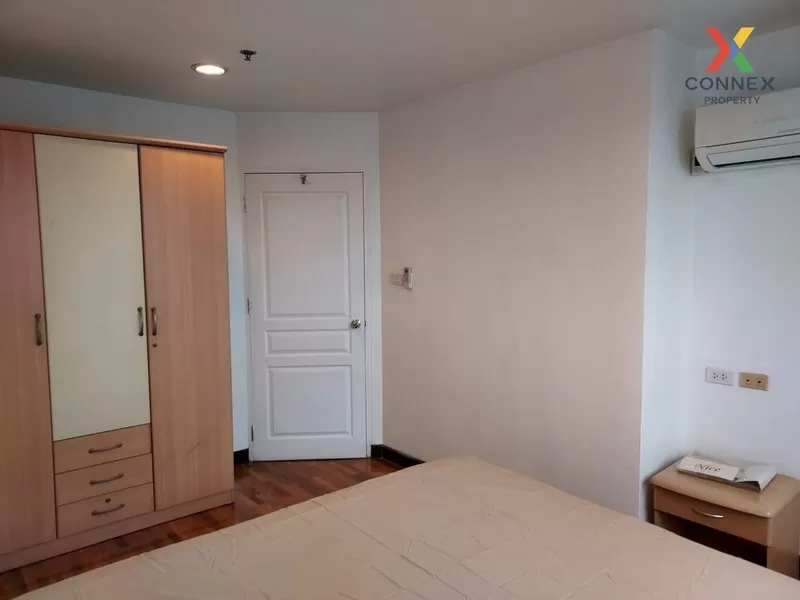 FOR SALE condo , Waterford Diamond 30/1 , Duplex , corner unit , 