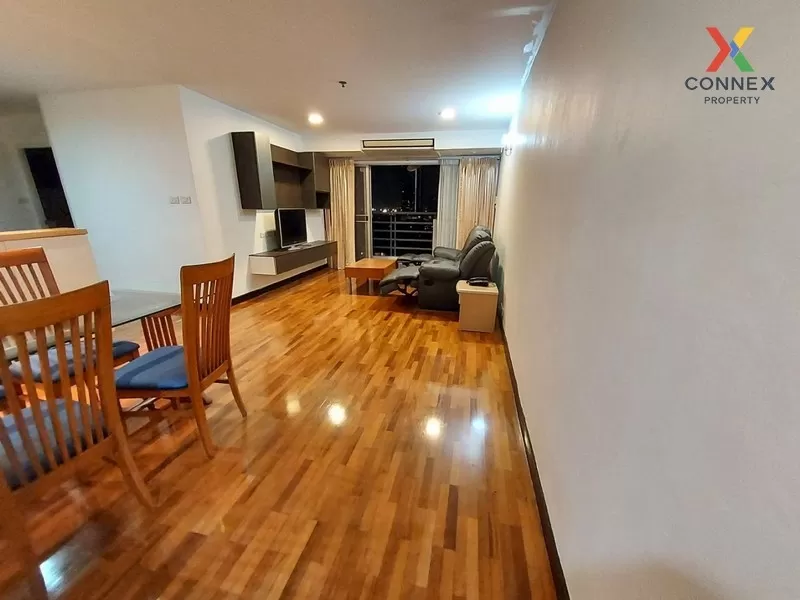 FOR SALE condo , Waterford Diamond 30/1 , Duplex , corner unit , 