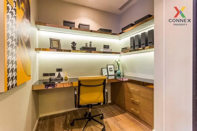 FOR RENT condo , Muniq Langsuan , Duplex , high floor , BTS-Ratch