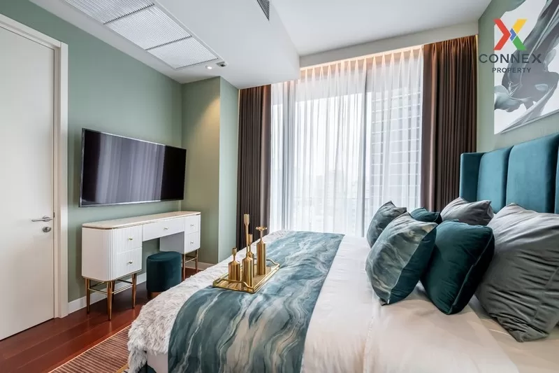 FOR RENT condo , Khun By Yoo , Duplex , high floor , BTS-Thong Lo