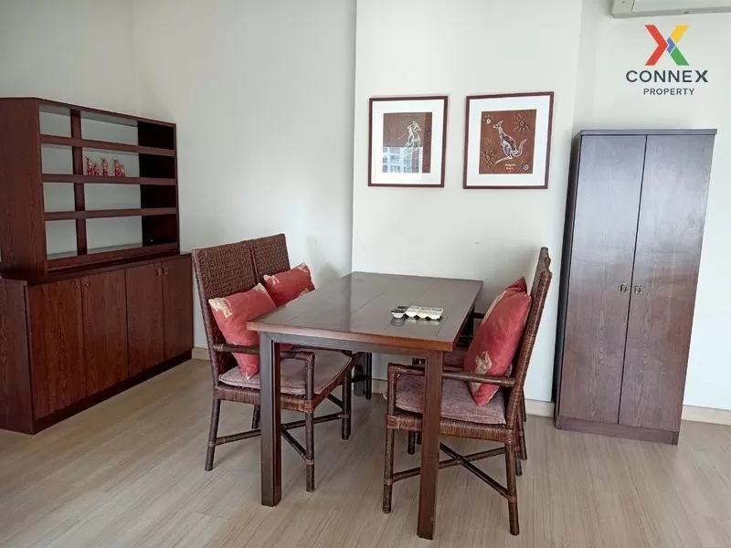 FOR RENT condo , Life @ Sathorn 10 , high floor , BTS-Chong Nonsi