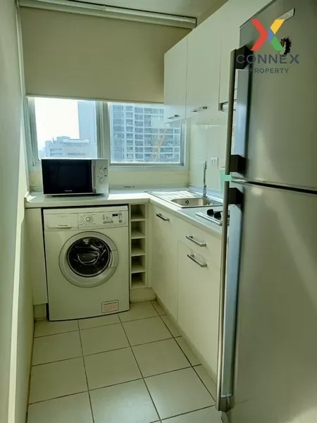 FOR RENT condo , Life @ Sathorn 10 , high floor , BTS-Chong Nonsi