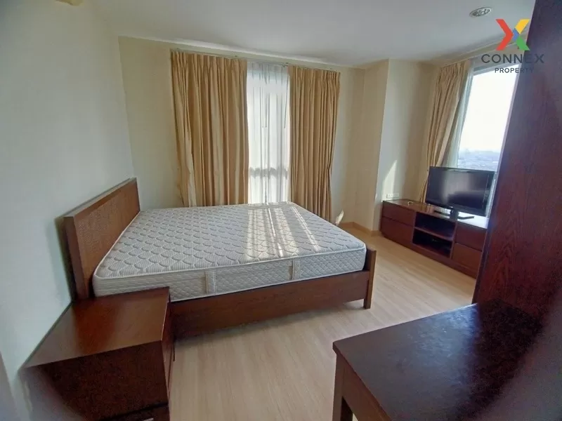 FOR RENT condo , Life @ Sathorn 10 , high floor , BTS-Chong Nonsi