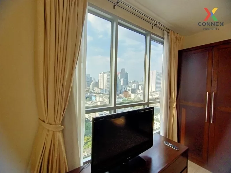 FOR RENT condo , Life @ Sathorn 10 , high floor , BTS-Chong Nonsi