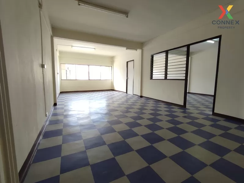 FOR SALE commercial building , wide frontage , Talat Bang Khen , 