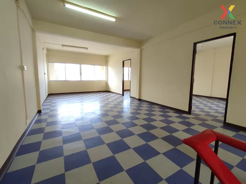 FOR SALE commercial building , wide frontage , Talat Bang Khen , 