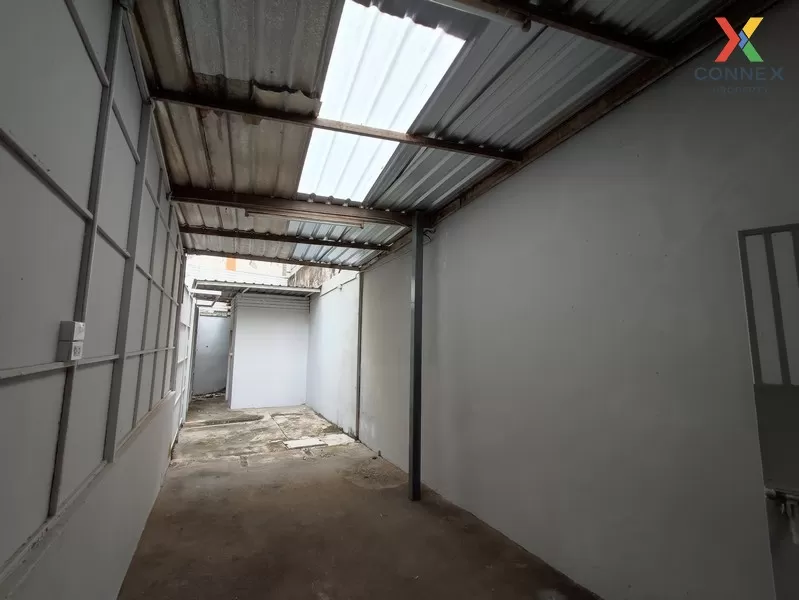 FOR SALE commercial building , wide frontage , Talat Bang Khen , 