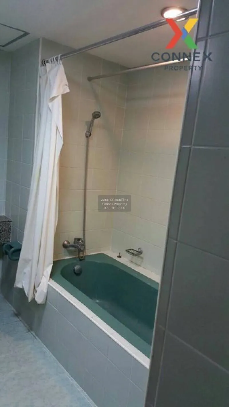 FOR RENT condo , Asoke Place , Duplex , high floor , BTS-Asok , K