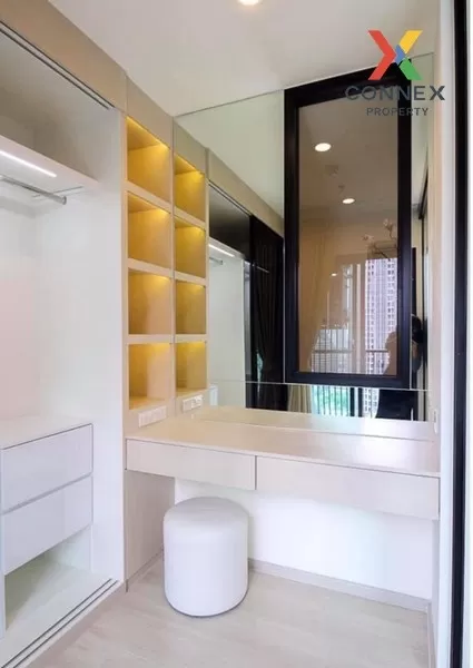 FOR RENT condo , Life Asoke-Rama 9 , Duplex , high floor , MRT-Ph