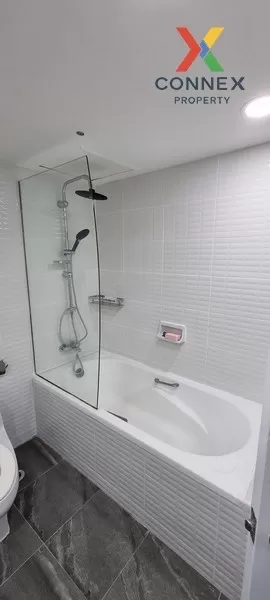 FOR RENT condo , Omni Tower , Duplex , nice view , BTS-Asok , Khl