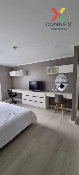 FOR RENT condo , Omni Tower , Duplex , nice view , BTS-Asok , Khl