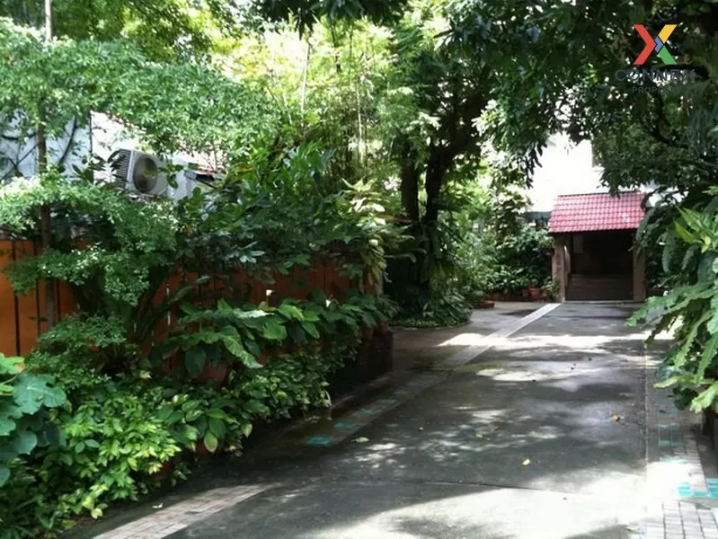 FOR RENT detached house , House in Sukhumvit 67 , Duplex , high f
