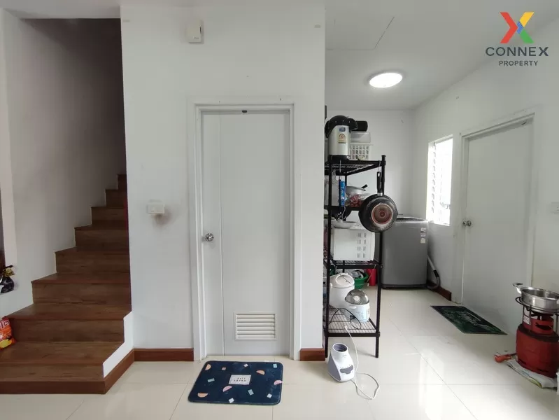 ขายถูก ทาวน์โฮม สภาพดี ม.ฟลอร่าวิลล์ ศรีนครินทร์ บางเมือง สมุทรปร 4