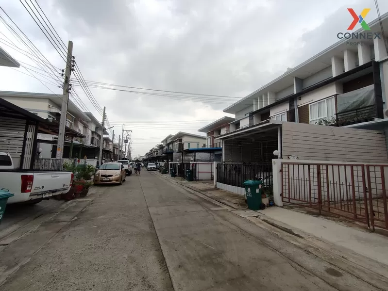 ขายถูก ทาวน์โฮม สภาพดี ม.ฟลอร่าวิลล์ ศรีนครินทร์ บางเมือง สมุทรปร