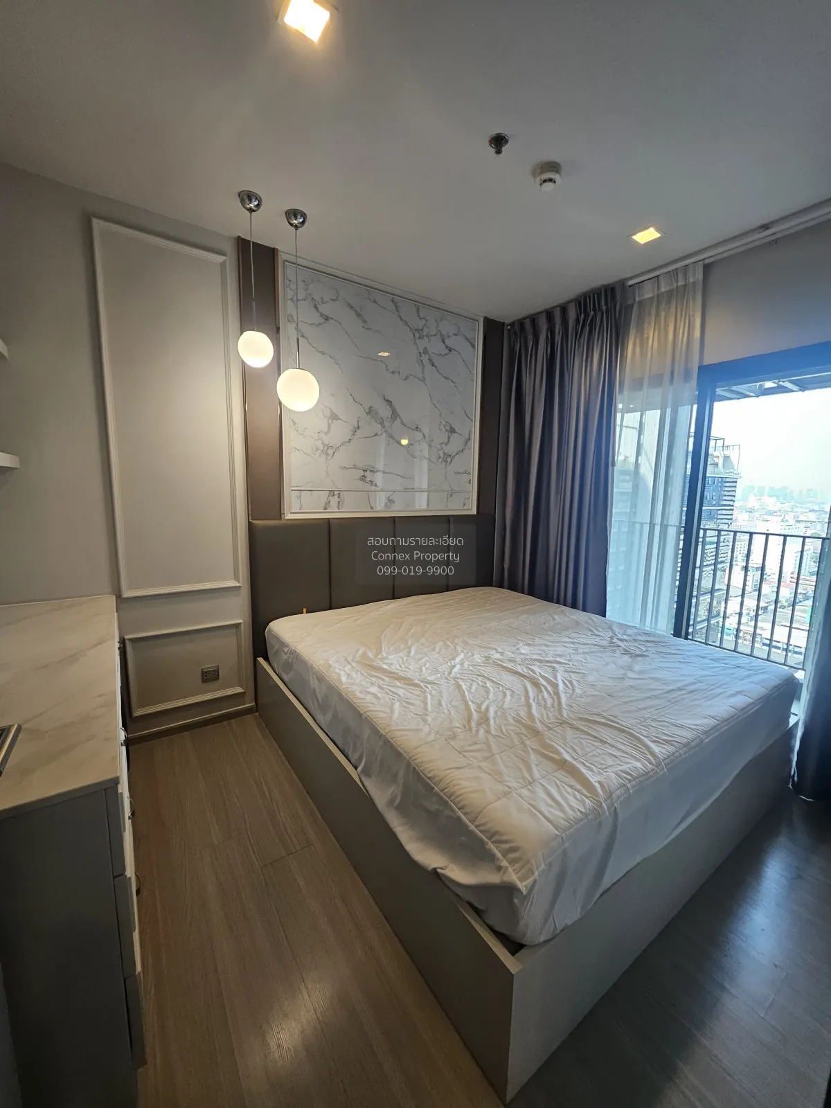 FOR RENT condo , Life Asoke-Rama 9 , Duplex , high floor , MRT-Ph 4