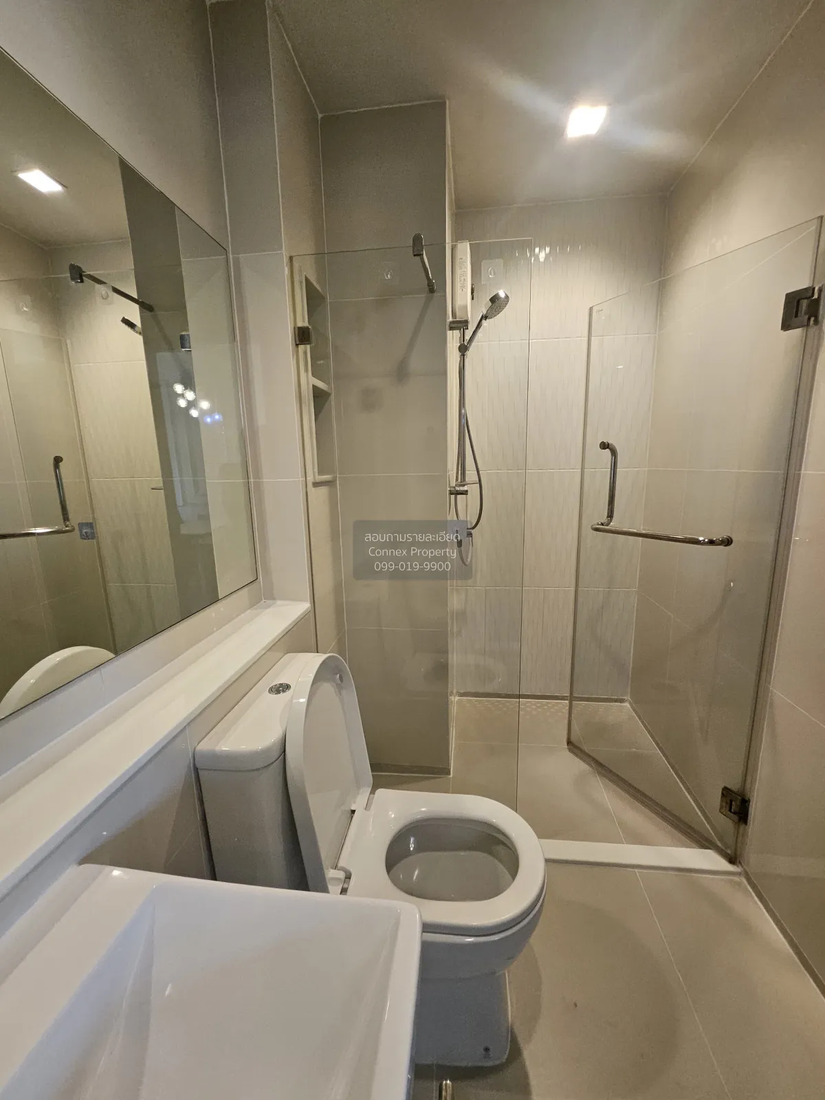 FOR RENT condo , Life Asoke-Rama 9 , Duplex , high floor , MRT-Ph