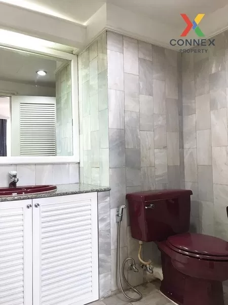 FOR RENT condo , Supalai Place Sukhumvit 39 , Duplex , wide front