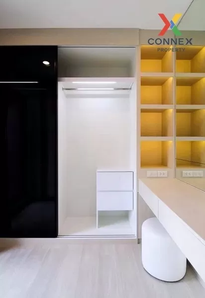 FOR RENT condo , Life Asoke-Rama 9 , MRT-Phra Ram 9 , Makkasan , 