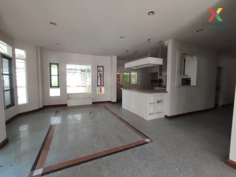 ขาย บ้านเดี่ยว 80 ตรว. ถนนเมน หมู่บ้าน วรารมย์ เพชรเกษม81 (บางบอน