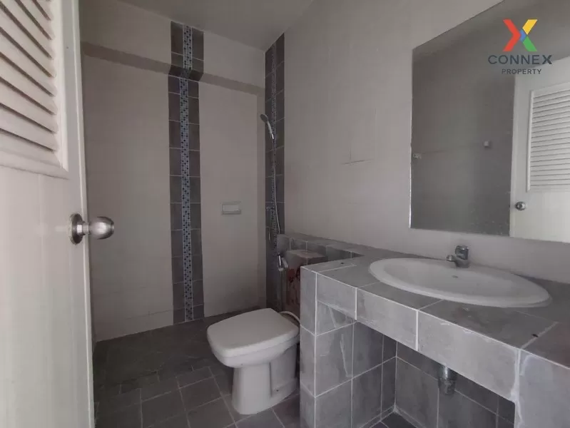 FOR SALE townhome , Prinluck Rama 2 , Samae Dam , Bang Khun Thian