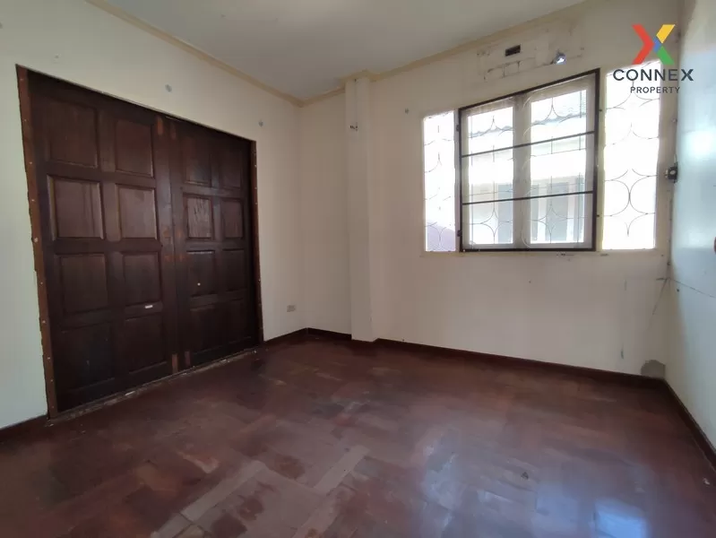 FOR SALE detached house , Chaiyaphruek Bang Khun Tiean , Duplex ,