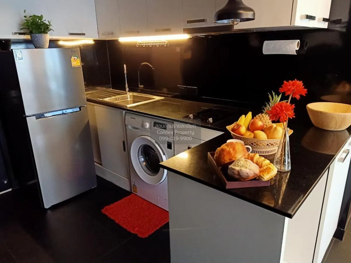 FOR RENT condo , Silom Suite , Duplex , wide frontage , BTS-Saint 4