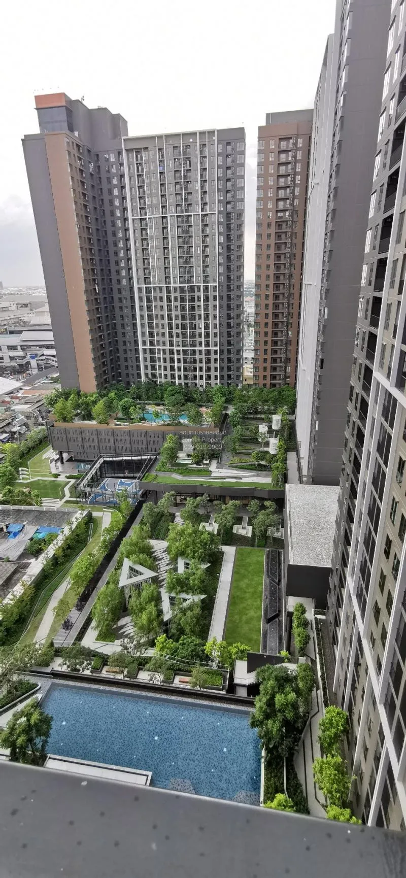 FOR RENT condo , The Parkland Phetkasem 56 , Duplex , wide fronta