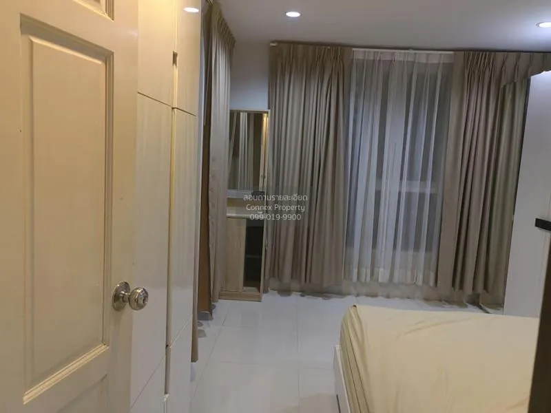 FOR RENT condo , Sukhumvit Living Town , Duplex , wide frontage ,