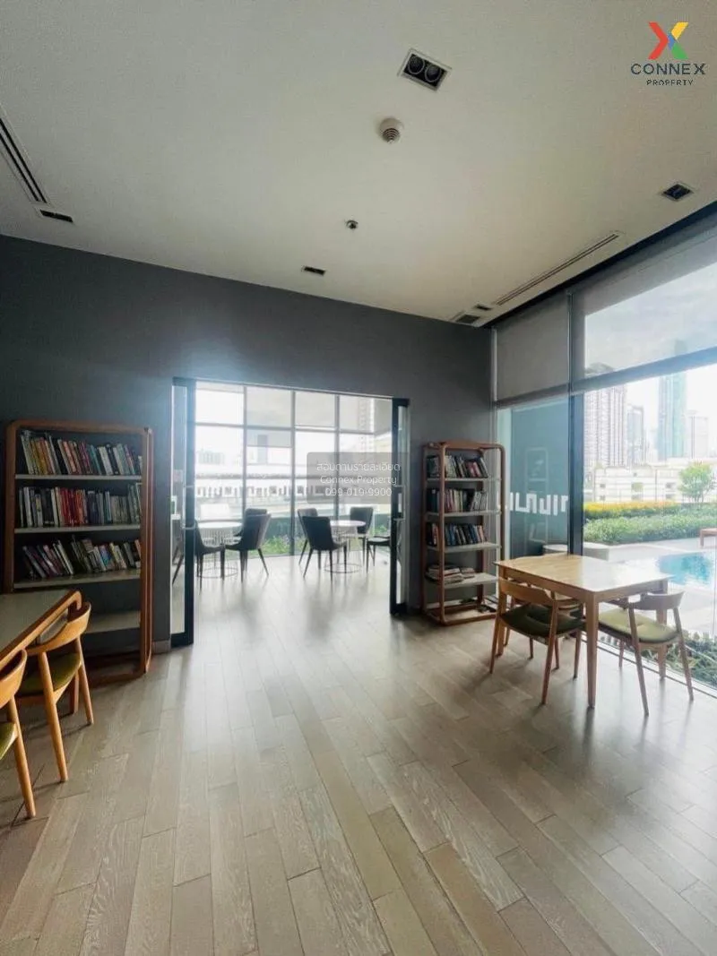 FOR RENT condo , Ideo Mobi Sathorn , Duplex , wide frontage , BTS 4