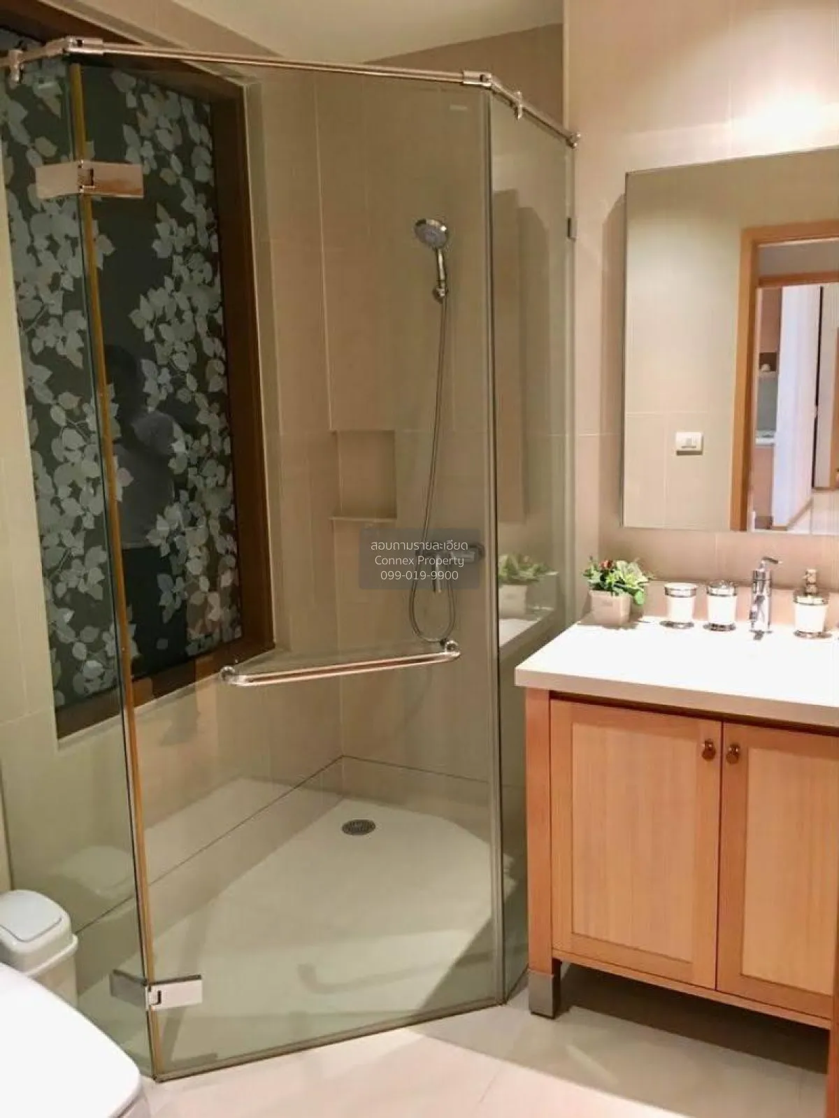 เช่า คอนโด  The Emporio Place BTS-พร้อมพงษ์ สุขุมวิท คลองเตย คลอง