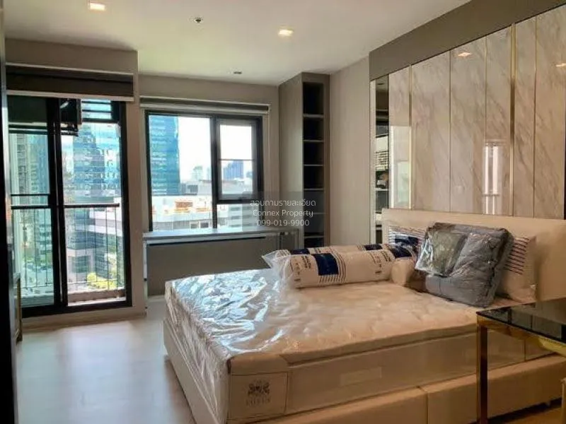 FOR RENT condo , Life One Wireless , Duplex , wide frontage , BTS 1