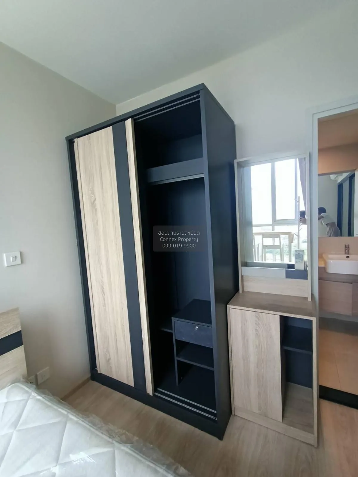 FOR RENT condo , Noble Revolve Ratchada , Duplex , wide frontage 