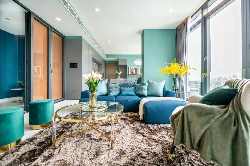 FOR RENT condo , Monument Thonglor , Duplex , wide frontage , BTS 4