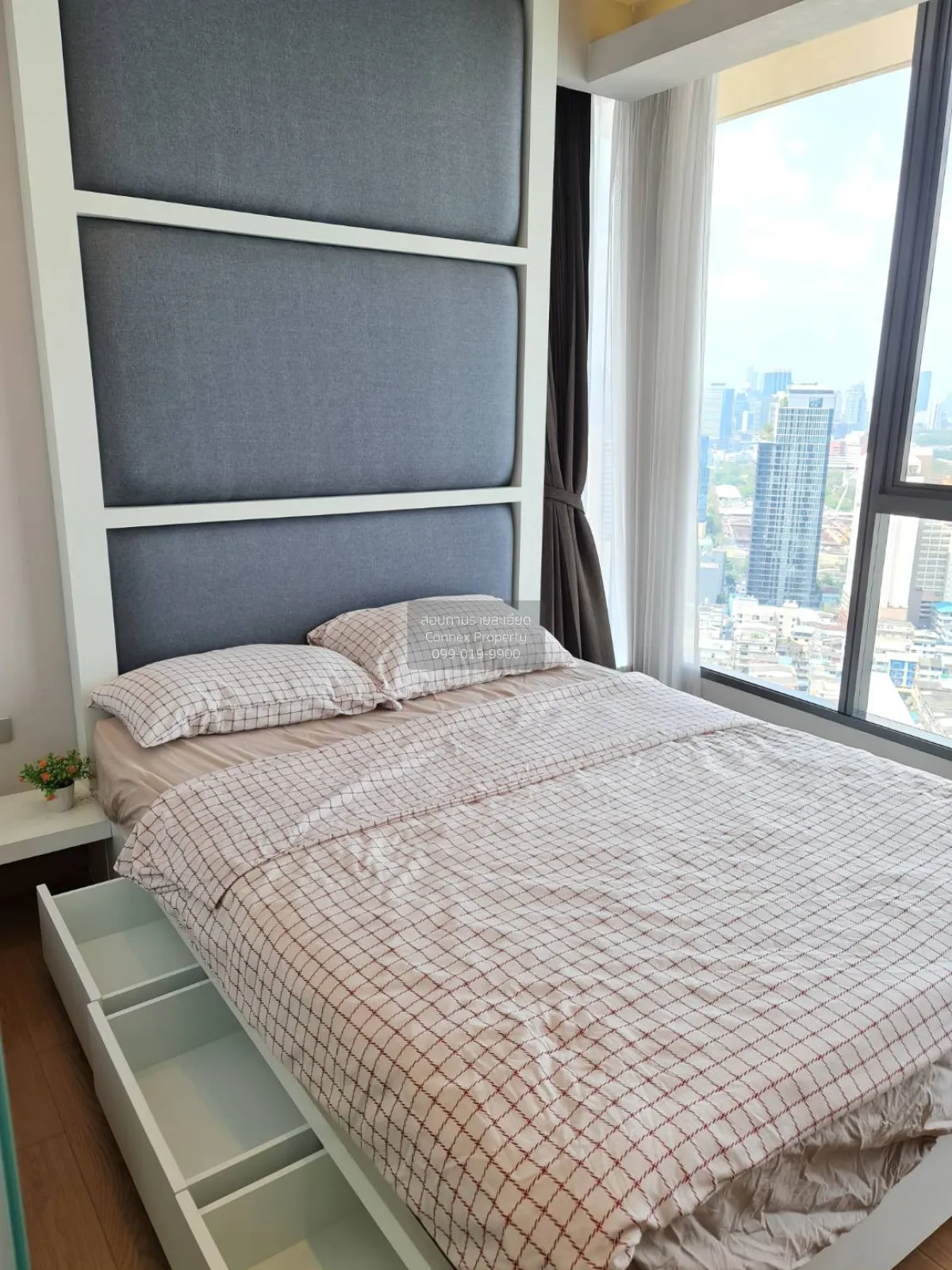FOR RENT condo , The Lumpini 24 , Duplex , wide frontage , BTS-Ph