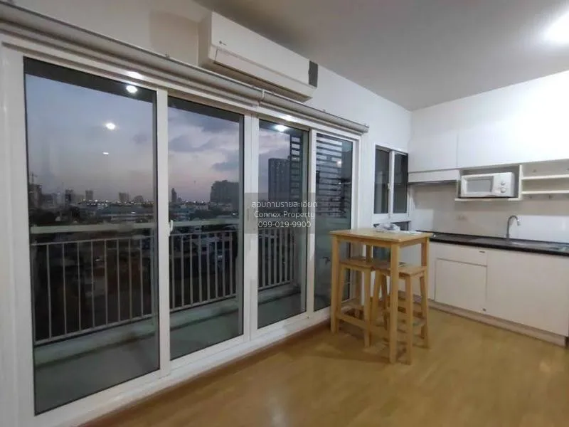 FOR RENT condo , The Parkland Grand Taksin , Duplex , wide fronta