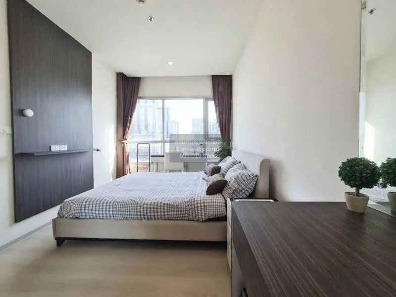 FOR RENT condo , Life Ratchadapisek , Duplex , wide frontage , MR