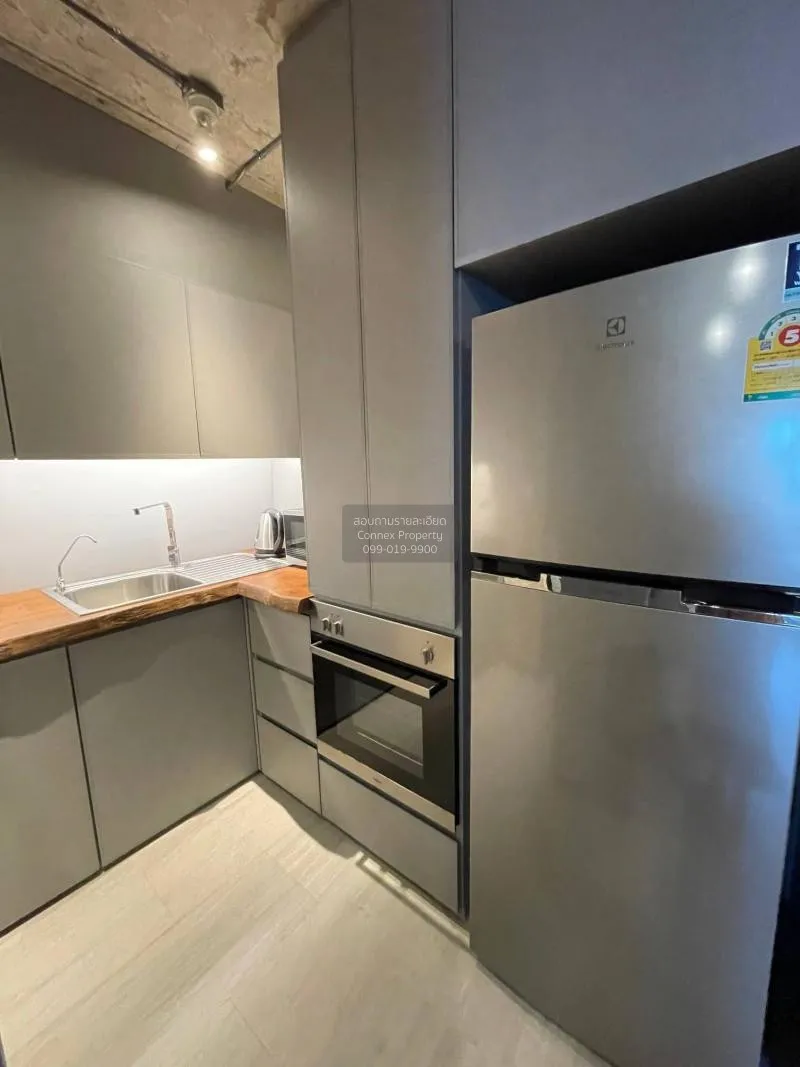 FOR RENT condo , Kensington Bearing , Duplex , wide frontage , BT 4